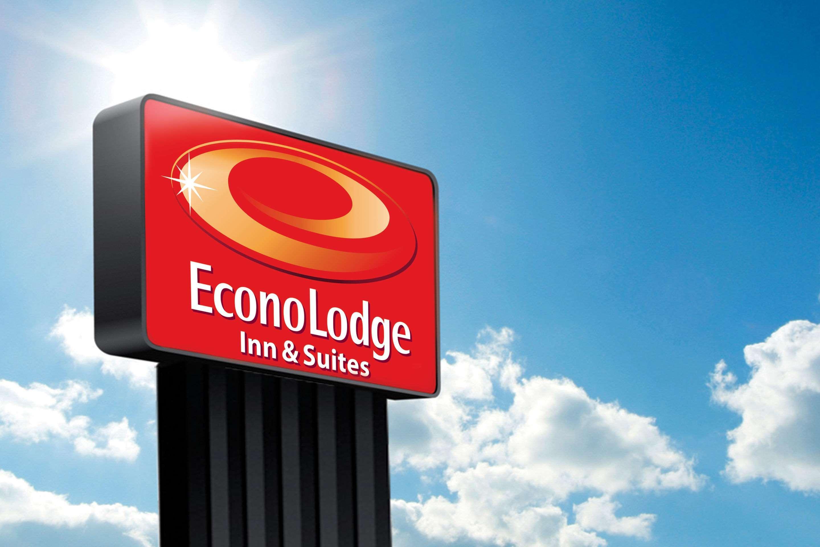 פלורידה סיטי Econo Lodge Inn & Suites מראה חיצוני תמונה